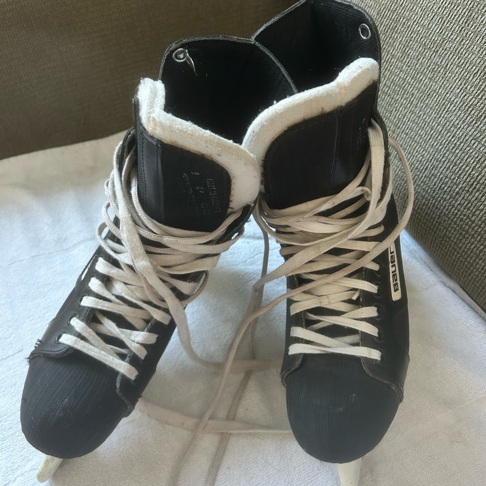 Bauer Panther ice skates, size 8